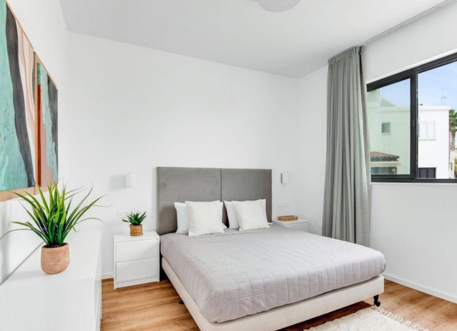 Hotel apartamentowy Olive Shared Pool Pafos
