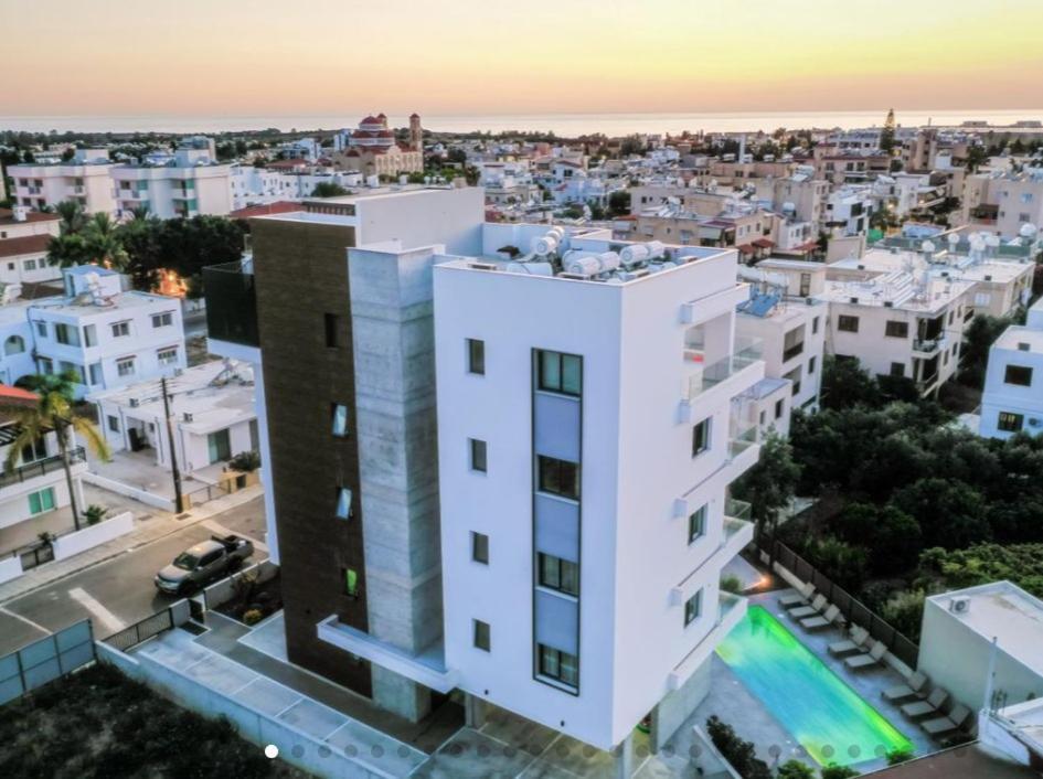 Hotel apartamentowy Olive Shared Pool Pafos